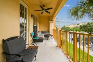 Spacious 3BR Apartment Near Universal - 0