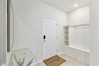 Private Pool Themed Bedrooms - 6