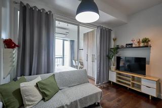 Cozy Crib at Acqua Residences - Rockwell Views - 4