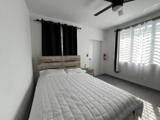 Sea Breeze Tunnel Hideaway 2 - 8