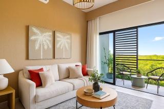 Elegant 3BR Condo Near Airport - 0