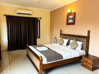 Ora Stays by Q 23 - Near to Fortune Select Candolim - 1