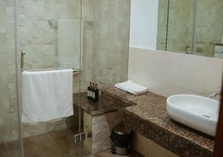 Gold Crest Apartments Luxurious - 7