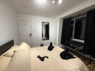 Clapham South London Room - 1