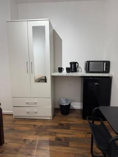Local London Double Room - 3