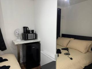 Double Room in London SW4 Zone 2 - 6
