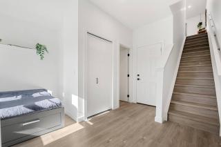 Luxurious Townhome in Aspen with King Bed Large Dining Area and Sleeps 8 - 3