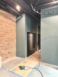 The Dim Light - Industrial Warehouse Condo - 2