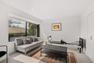 Wanaka Springs Retreat - Where Wellness Flows Naturally - 7