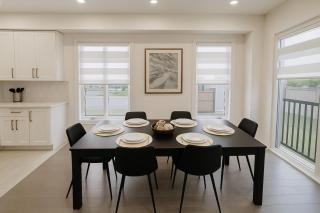 Lux 3 Bedroom Home near Public Transit - 8