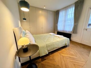 Modern 2 Bed in the Heart of Clerkenwell - 8