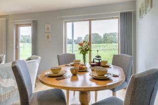 Beech View 1 - 3