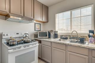 Los Angeles Home Near Hospitals and Metrolink Access - Los Angeles - 3