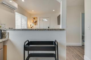 Los Angeles Home Near Hospitals and Metrolink Access - Los Angeles - 2