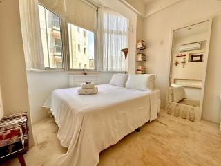 Vista mar e ao lado da praia de Ipanema. - 6