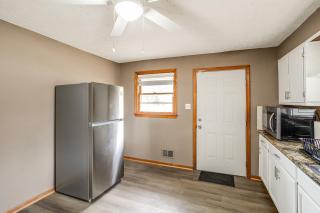 Walk to SC State University and Claflin Cozy Home - 3