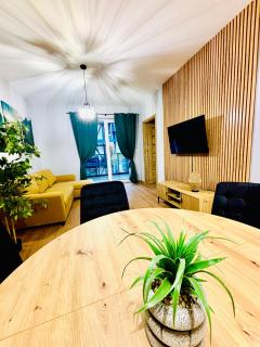 Forest Mountain Aparts - 7