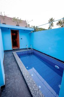 Royal Empire Resort - 9