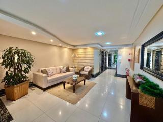 Avenida Ubirajara a 1 quadra do mar! - 3