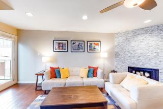 Encinal Condominiums - 7