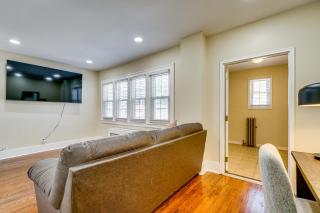 5 Mi to Dtwn Detroit Pet-Friendly Edison Home - 5