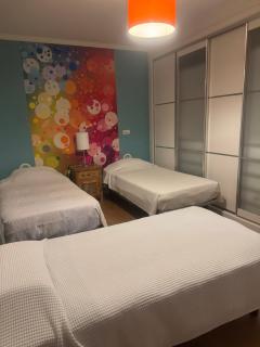 Triple room in a House with a pool - 8