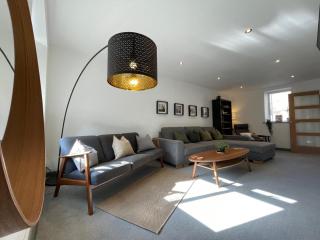 Spacious City Centre Property - 0