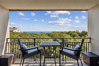 3 bedroom, 3 bathroom, end unit on the 2nd floor with an outdoor community pool - 3