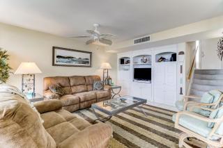 Oceanfront 3 Bedrooom BeachWalker Condo - 6