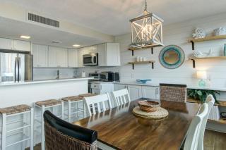 Enjoy breathtaking views of the Atlantic Ocean in this three bedroom three bath villa - 5