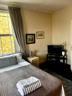 The Fox and Hounds - 5