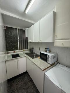 Cosy and Secure Estudio Marbella - 4