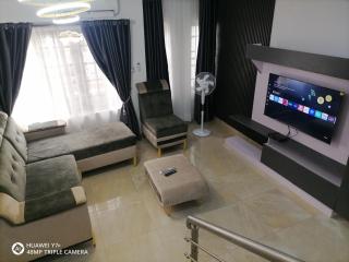 Cozy 3-Bedroom Duplex in Lekki - 1