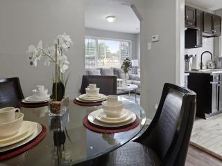 Stylish Memphis Home with Large Yard and Cozy Interior - 4