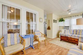 Less Than 1 Mi to Dtwn Bradenton and Riverwalk! Sunny Apt - 4