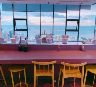 THE BASE Sea View Holiday inn Central Pattaya - 3