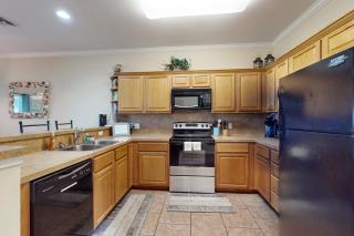 Village Townhomes on the Greens Unit 106 - 3