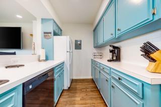 Seascape Guy's Place - 2