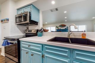 Seascape Guy's Place - 1