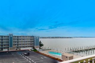 Thunder Island 103B - 9