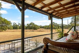 Artist's Retreat - 6