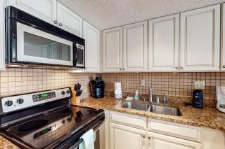 Royal Hawaiian 211 - 2