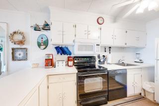 Breakwater II 202 - 1