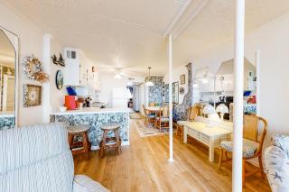 Breakwater II 202 - 3