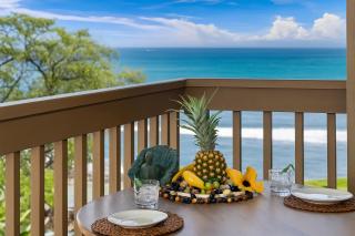 Top Floor Ocean-View Condo Walk to Kona Beaches! - 9