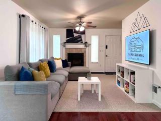 Pocolonial Charming 4BR Mountain Retreat - 9