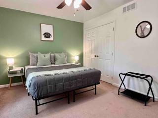 Pocolonial Charming 4BR Mountain Retreat - 4