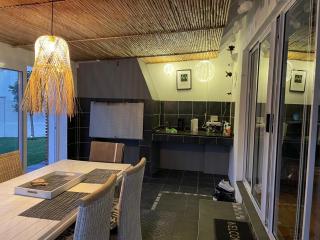 THE SURF AND GOLF HUIS Solar Power - 3