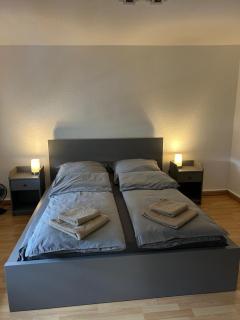 Zentrales Apartment mit Netflix, Kaffee & Parkplätzen - 8
