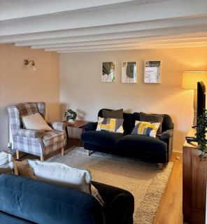 Character Village property - 1